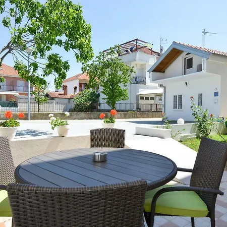 Apartamento Mandic With Parking Zadar
