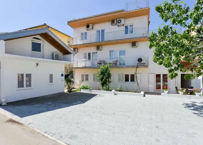 Lejlighed Mandic With Parking