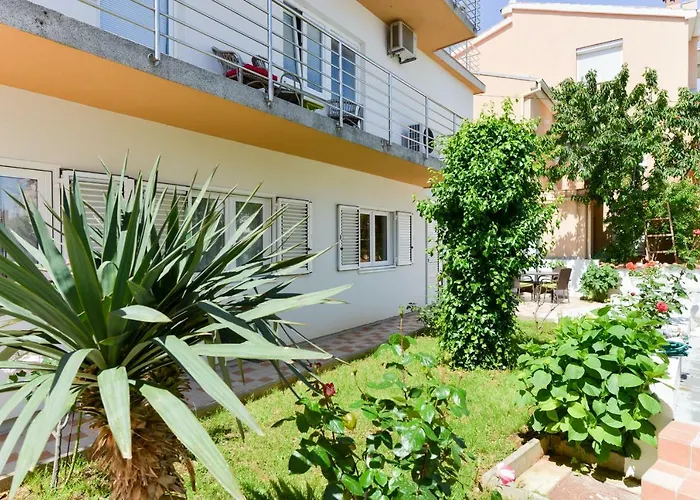 Mandic With Parking Zadar