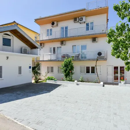 Apartament Mandic With Parking