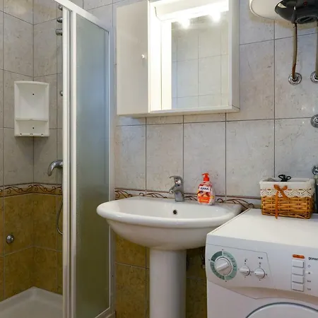 Mandic With Parking Zadar