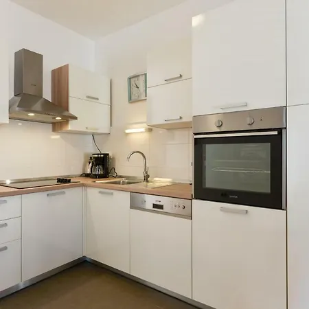 Mandic With Parking Zadar