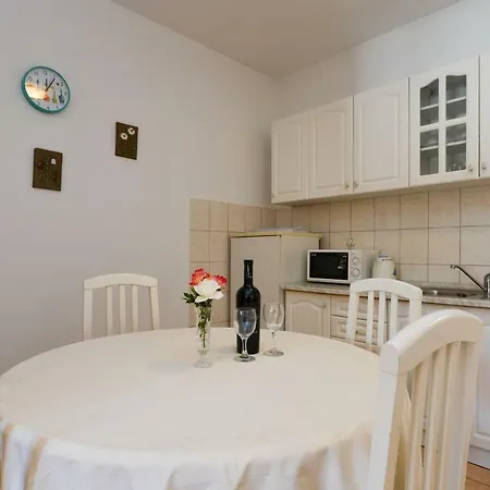 Mandic With Parking * Zadar